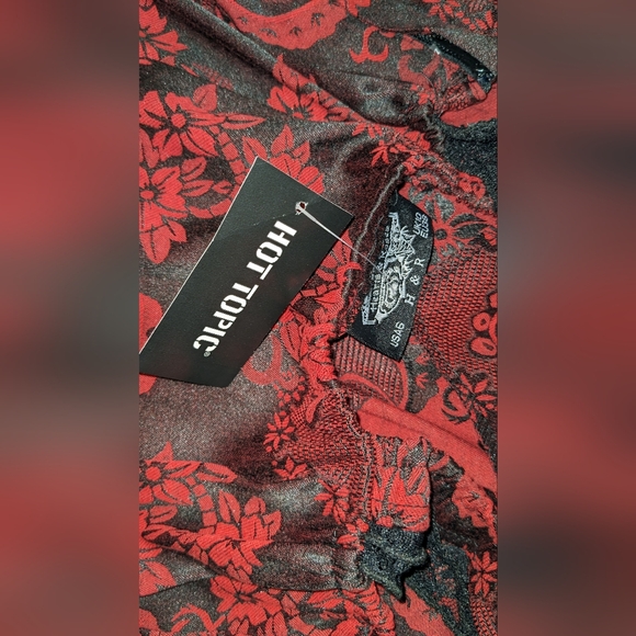 Hearts and Roses Gothic Brocade Dress - Picture 3 of 3